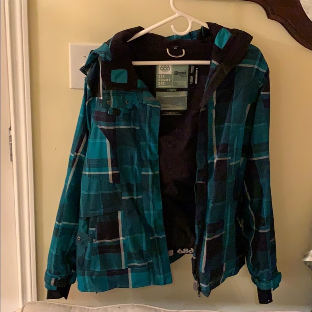 Perfect condition size L 686 snowboarding jacket